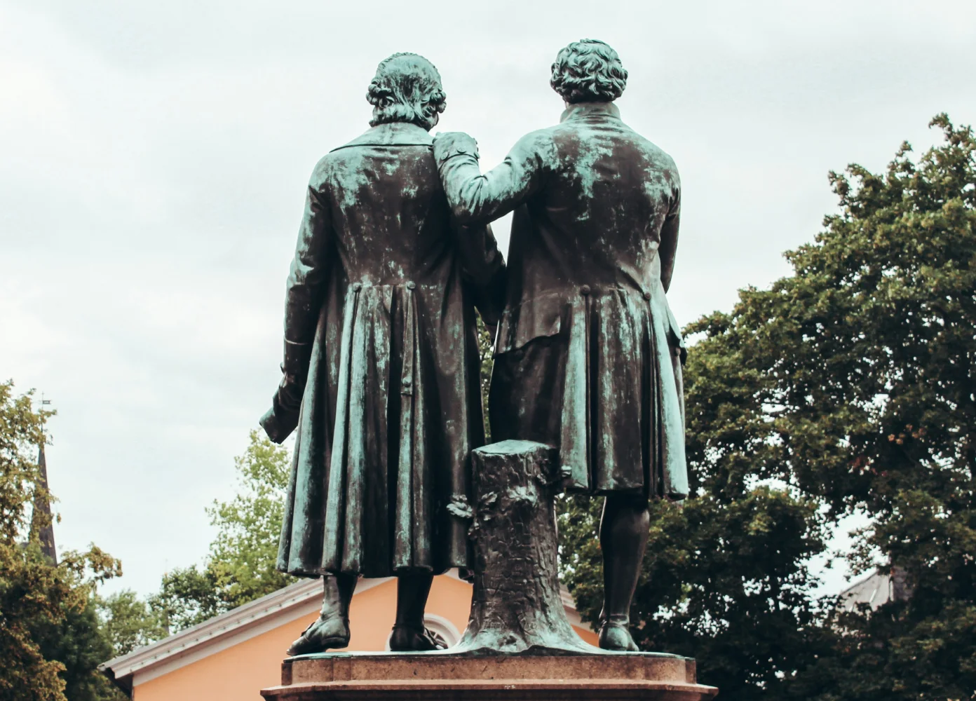 Goethe-Schiller-Denkmal in Weimar, Thüringen, ehrt berühmte Dichter